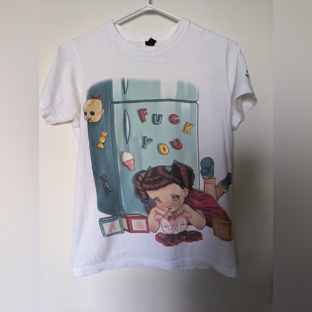 Melanie Martinez t-shirt size small